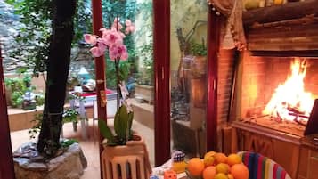Habitació doble Comfort, 1 llit doble, bany privat | Vista des de l'habitació