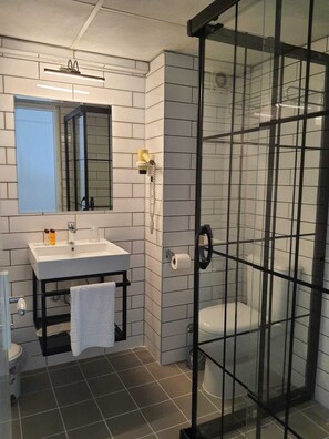 Standard Room | Bathroom | Shower, hair dryer, slippers, towels - Z Otel (Cesme)