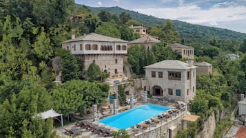 Seasonal outdoor pool