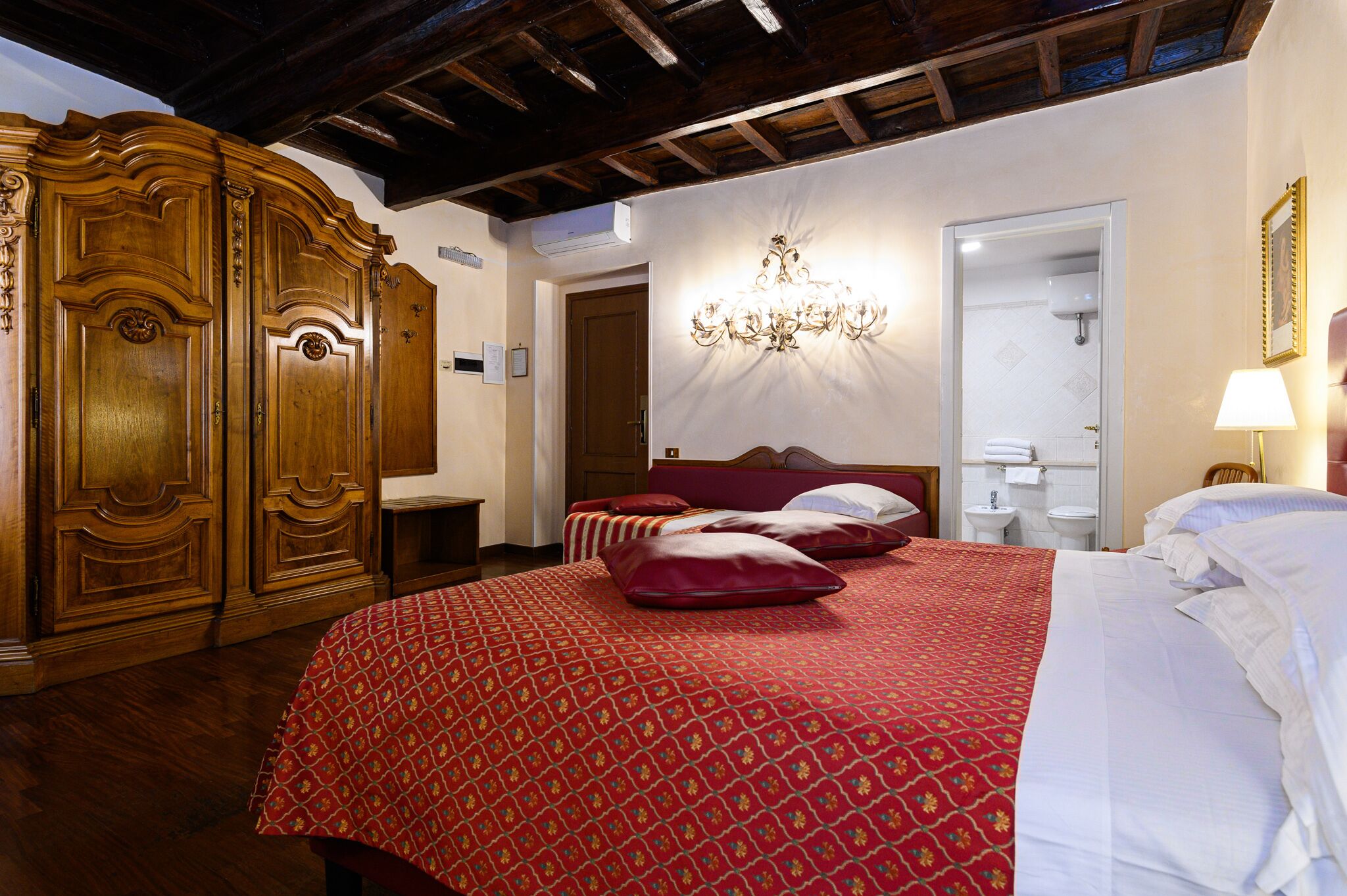 Photo - Domus Julia Trevi - Spagna