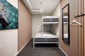 Premium bedding, in-room safe, iron/ironing board, free WiFi - City Hostel (Stockholm)