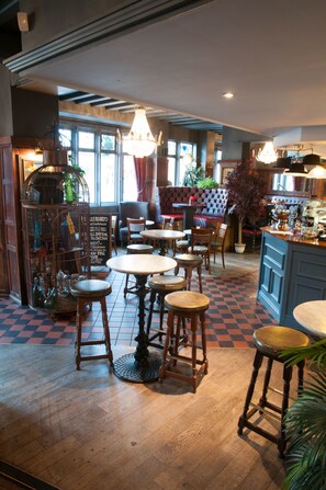 Bar (en la propiedad)