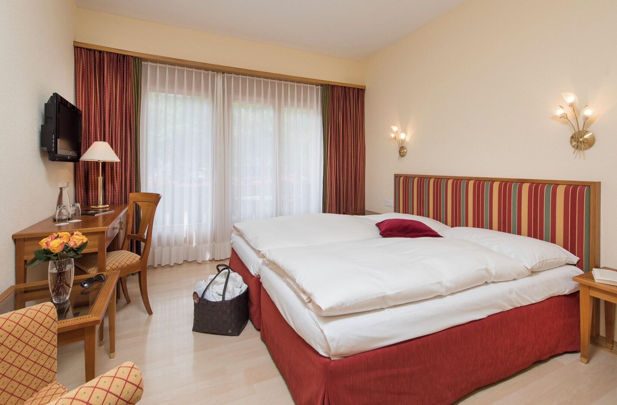 Premium bedding, minibar, in-room safe, desk