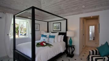 MainHouse SeaView Room,Queen Bed,Terrace | In-room safe, desk, laptop workspace, iron/ironing board