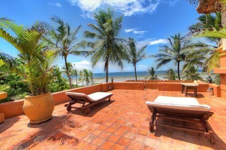 Sundeck