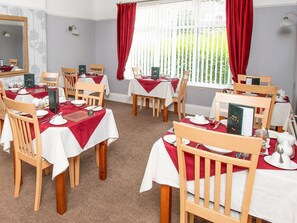 Restaurant - Rosaire Guest House (Llandudno)