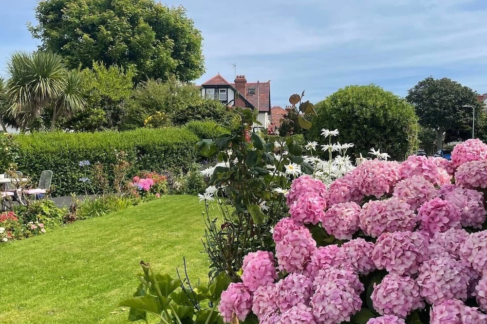 Rosaire Guest House - Llandudno