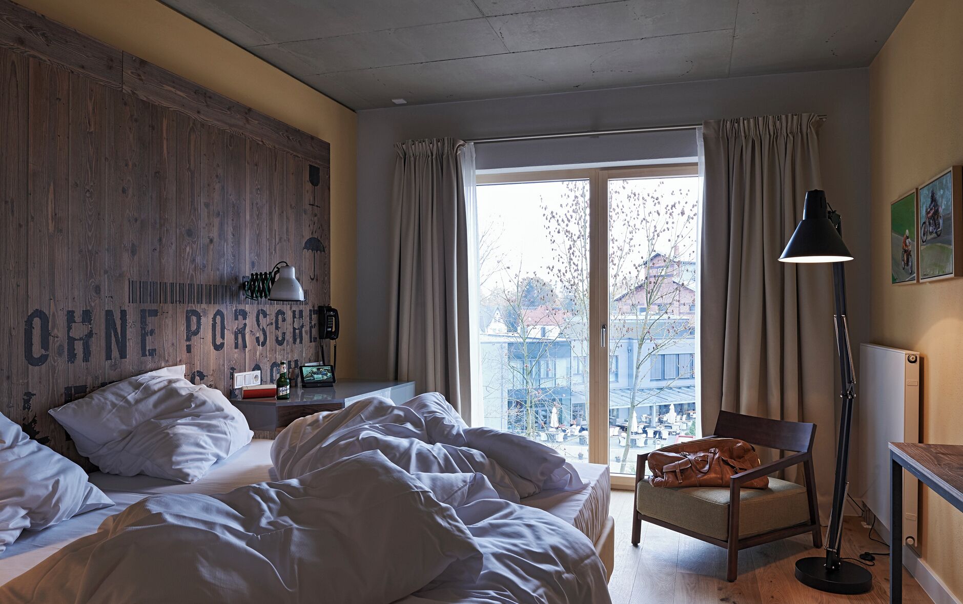 Double Room Single Use | Bar mini, peti besi dalam bilik, meja, langsir/tirai gelap terus 