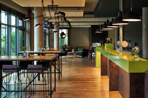 酒吧（店内）