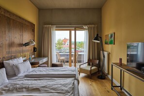 Habitación estándar, 1 cama matrimonial | Minibar, caja de seguridad en la habitación y escritorio
