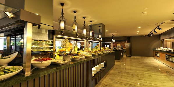 2 restaurants, breakfast served - Oba Star Hotel & Spa - All Inclusive (Alanya)