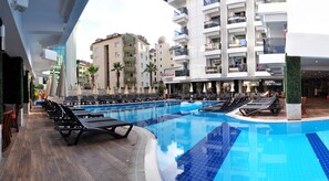 2 outdoor pools, pool umbrellas, sun loungers - Oba Star Hotel & Spa - All Inclusive (Alanya)