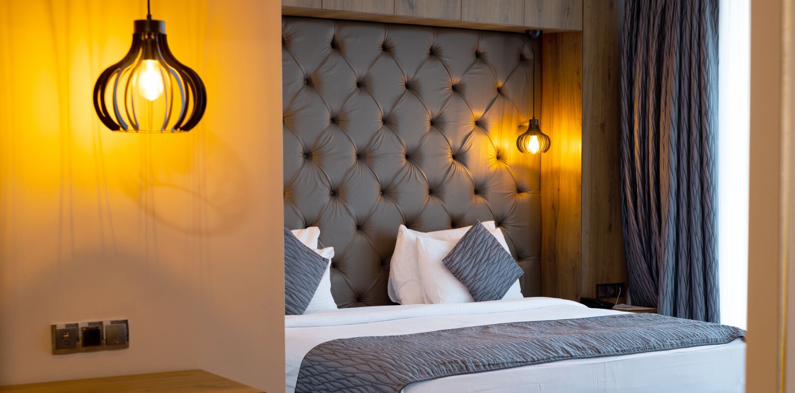 suite, jetted tub | 1 bedroom, minibar, in-room safe, desk