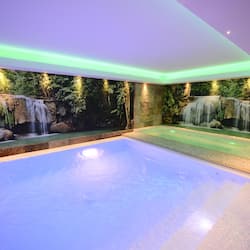 Sale per trattamenti di coppia, sauna, vasca idromassaggio