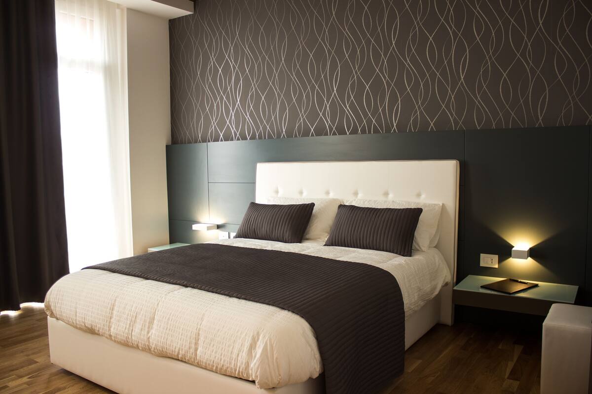 superior double room, balcony | premium bedding, minibar, in-room safe, desk