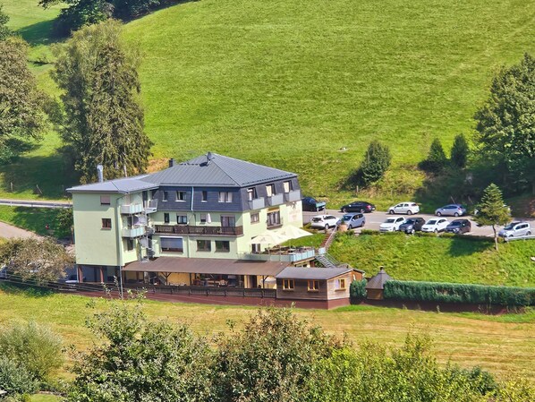 Fachada da propriedade