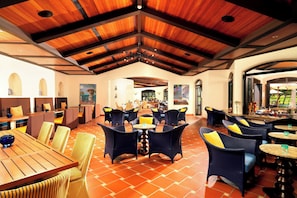 8 Restaurants, FrĂŒhstĂŒck, Mittagessen, Abendessen, mediterrane KĂŒche