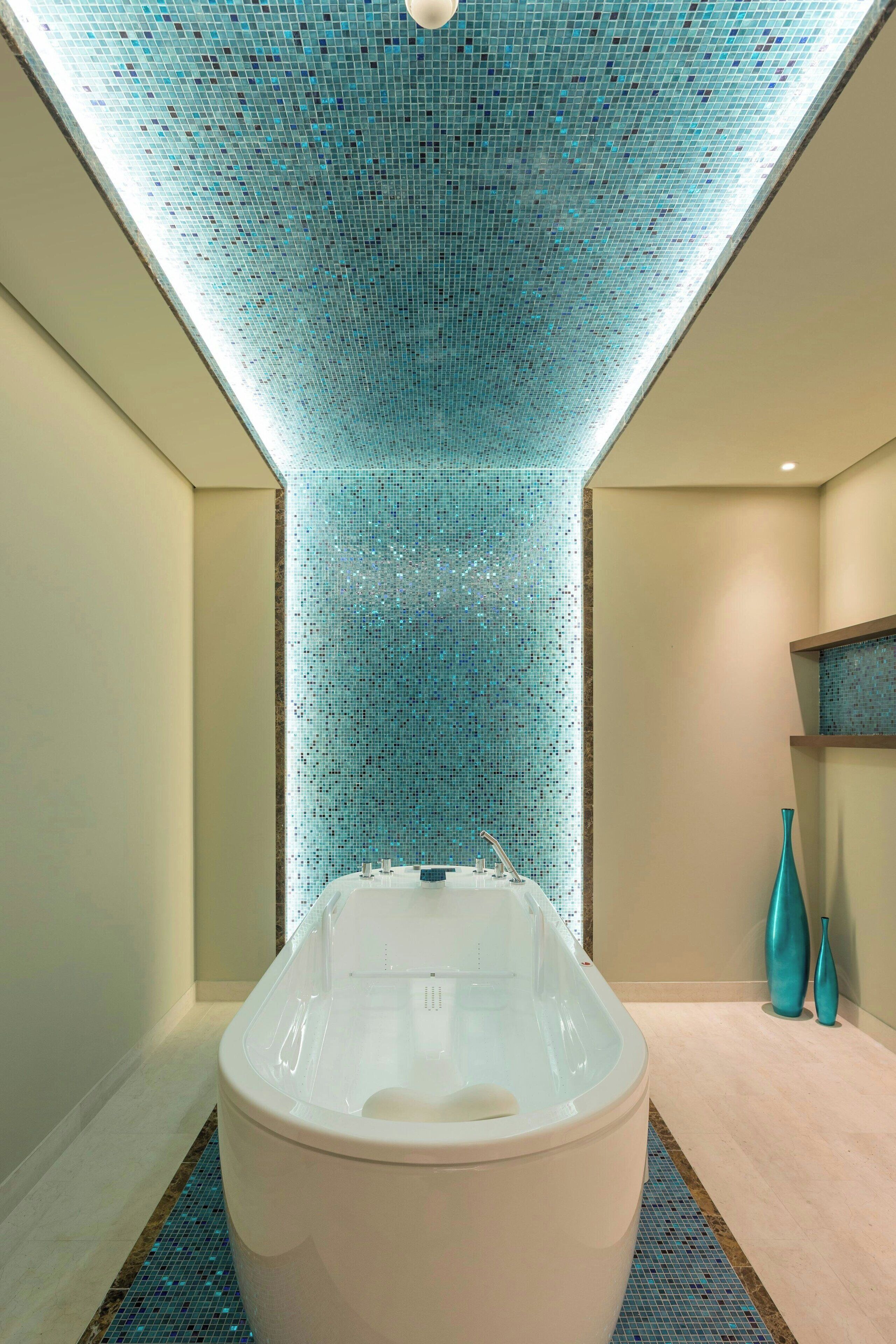 couples treatment room(s), sauna, hot tub, steam room