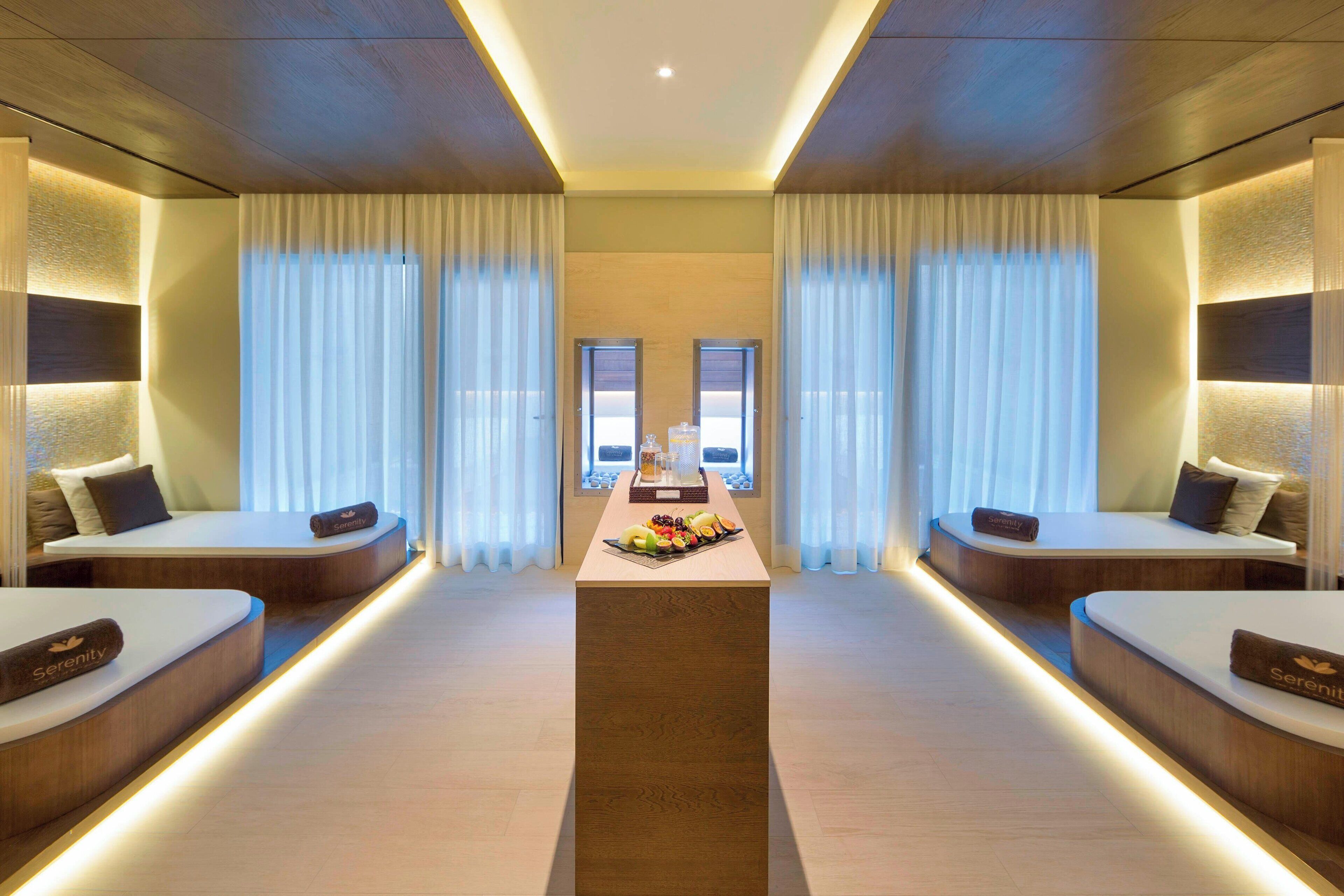 Couples treatment rooms, sauna, hot tub, steam room, Turkish bath