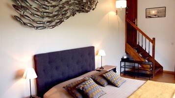 Premium bedding, free cots/infant beds, rollaway beds, free WiFi