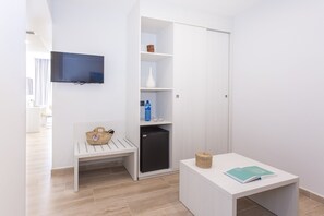 ทีวีจอแบน