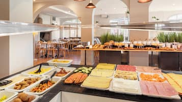 Daily buffet breakfast for a fee