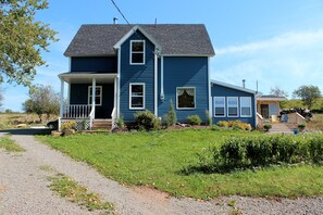 Exterior - Seaweed and Sod Farm Bed & Breakfast (Kempt Head)