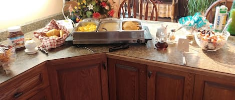 Free daily buffet breakfast