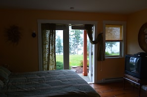 Chambre, 1 trĂšs grand lit, vue sur lâocĂ©an | Vue de la chambre