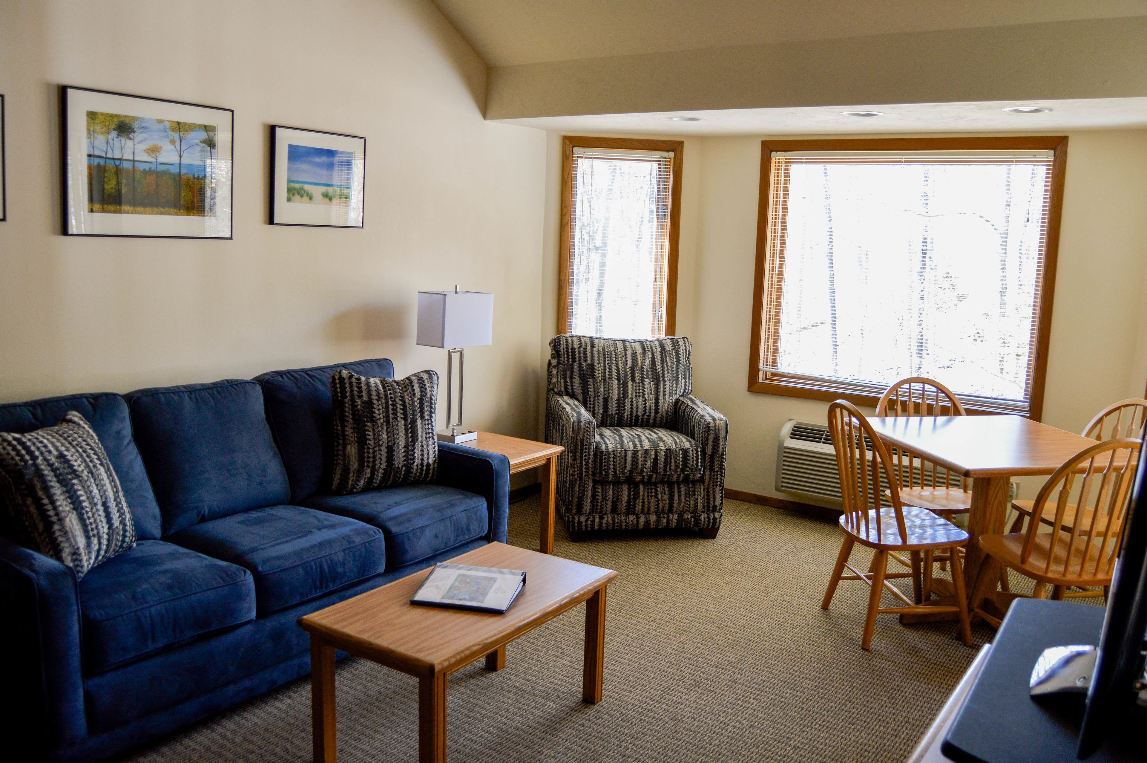 樓中樓客房, 多張床, 2 間浴室 (Spinnaker Loft - 2 Bath) | 房內用餐