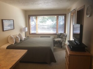 Leilighet, 1 kingsize-seng (Harbor) | Individuelt dekorert, barnesenger, wi-fi (inkludert) og sengetøy