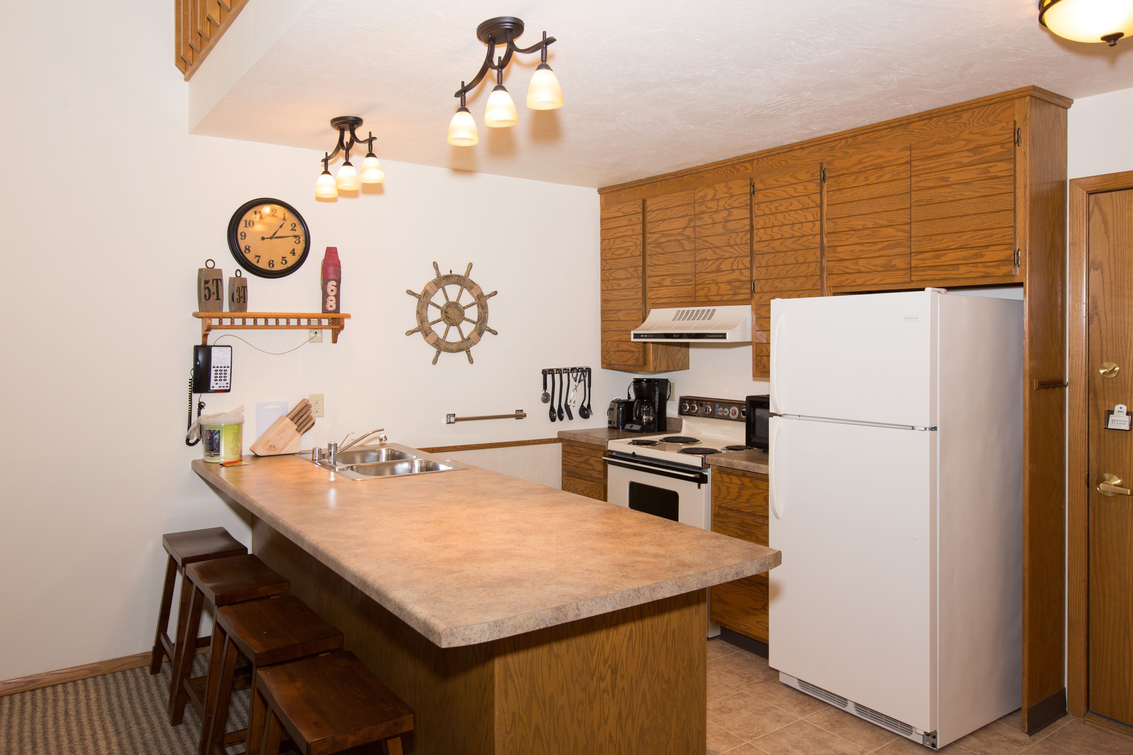 fridge, microwave, stovetop, dishwasher