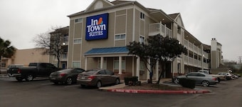InTown Suites Extended Stay San Antonio Airport
