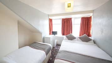 Family Room, Private Bathroom (5 Beds) | Free WiFi, bed sheets