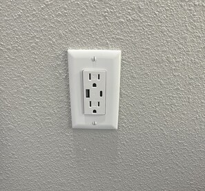 Studio, 2 Double Beds, Non Smoking, Kitchenette | Blackout drapes, iron/ironing board, free WiFi, bed sheets - HomeTowne Studios by Red Roof Athens, TN (Athens)