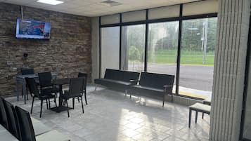 Lobby-Lounge