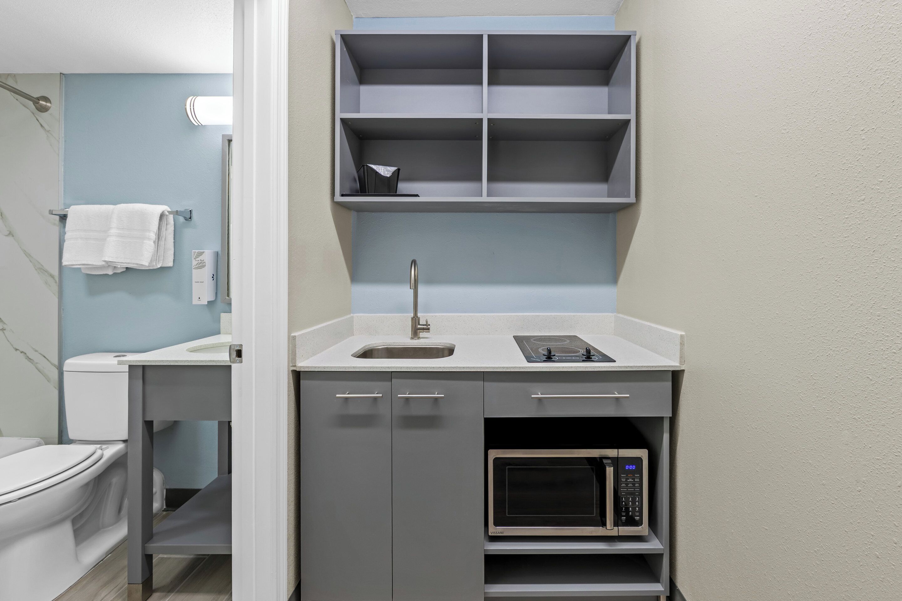 Monolocale, 1 letto king, non fumatori, angolo cottura | Cucina privata | Frigorifero, microonde, piano cottura