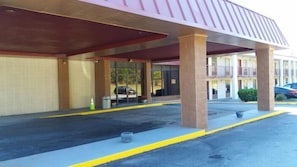 Entrée de l’hébergement