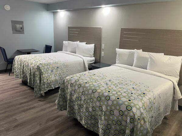 Studio, 2 Double Beds, Non Smoking, Kitchenette | Blackout curtains, iron/ironing board, free WiFi, bed sheets