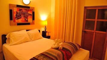 Twin Room, Balcony | Free WiFi, bed sheets