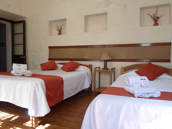 Twin Room, Private Bathroom | In-room safe, free WiFi, wheelchair access - La Casa de Sillar (Arequipa)