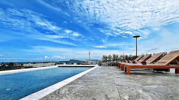 Outdoor pool, pool loungers