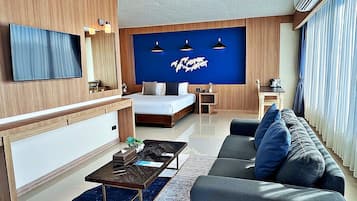 Junior Suite - Free Airport Shuttle | In-room safe, desk, blackout curtains, soundproofing