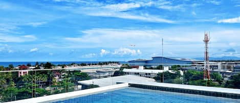 Outdoor pool, pool loungers