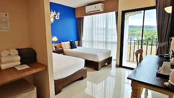 Standard Twin Room - Free Airport Shuttle | 1 개의 침실, 객실 내 금고, 책상, 암막 커튼