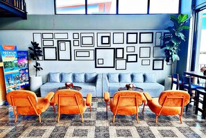 Sittområde i lobbyn