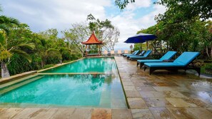 Outdoor pool - Darsan Lembongan Boutique Cottage (Lembongan Island)