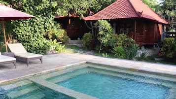 Deluxe Room, 1 Double Bed, Pool View | Premium bedding, minibar, in-room safe, desk