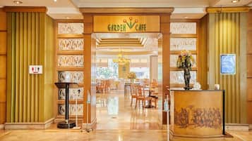 Daily buffet breakfast (THB 307 per person)