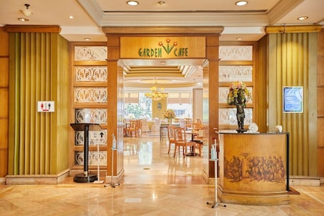Daily buffet breakfast (THB 307 per person)
